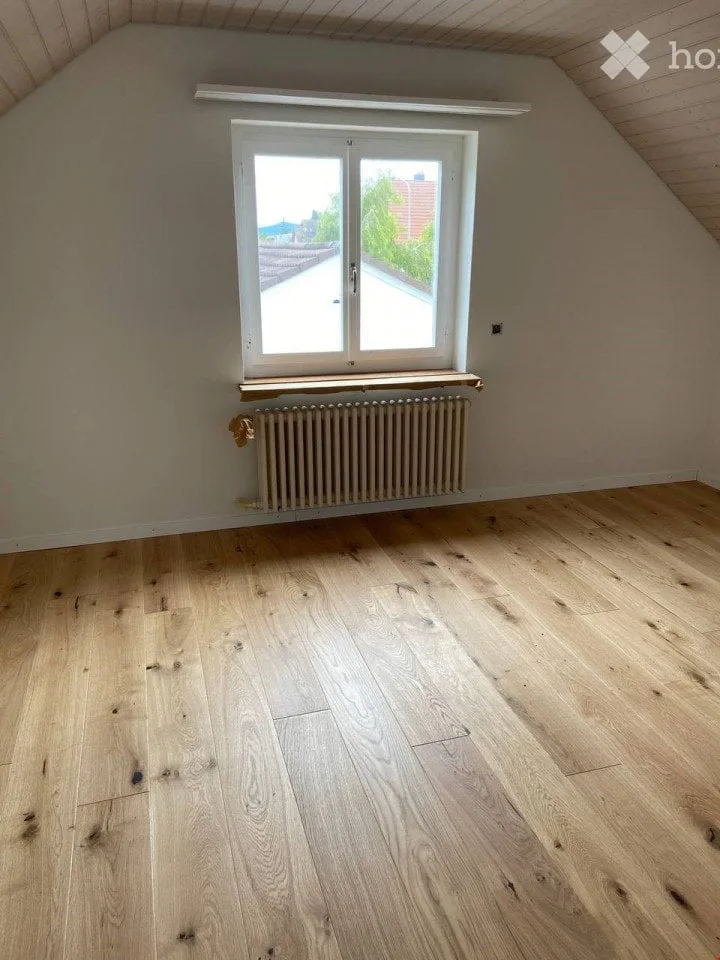 Neuwertiges 5.5Zimmer-Einfamilienhaus Gartenblick nähe Aarau
