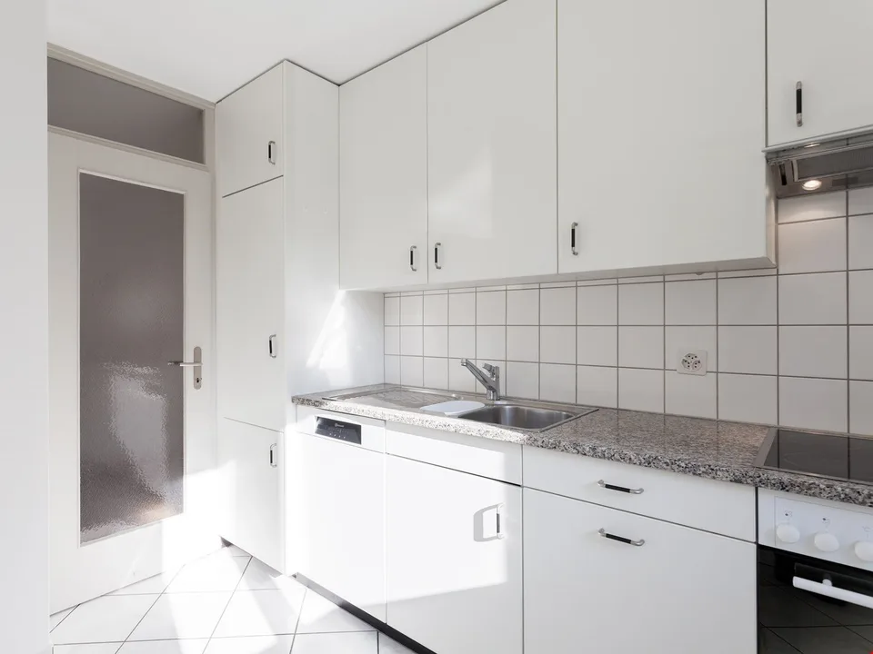 Appartement de 4 pièces lumineux et bien entretenu avec balcon à St. Gallen