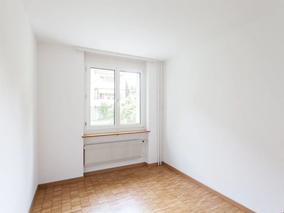 Appartamento luminoso e ben curato di 4 locali con balcone a St. Gallen – foto 11 di 14