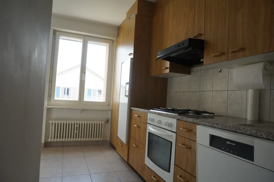 Schöne 2-Zimmerwohnung mit Dachterrasse am Rande des Dorfzentrums von Birsfelden