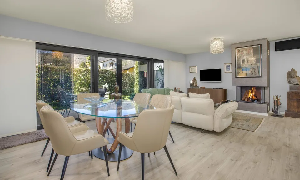 STUPENDES HAUS 4.5 ZIMMER MIT GARTEN UND TERRASSEN IN MAGLIASO