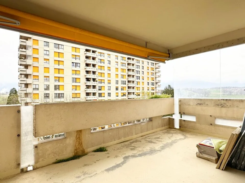 Appartamento 6 locali ristrutturato a Meyrin