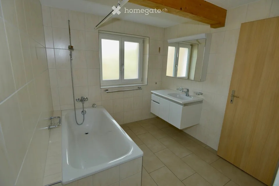 Bello appartamento 4.5 locali a Oberbalm