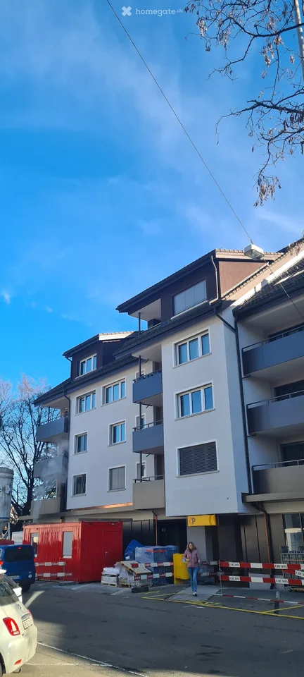 Moderne 2.5-Zimmer-Wohnung mit Balkon in Wädenswil – sofort verfügbar!