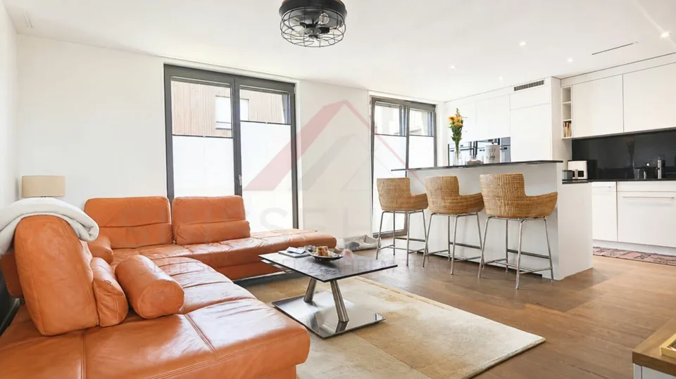 Exklusive 5.5 Zimmer Maisonette mit Designküche, Loggia und Minergie Standard