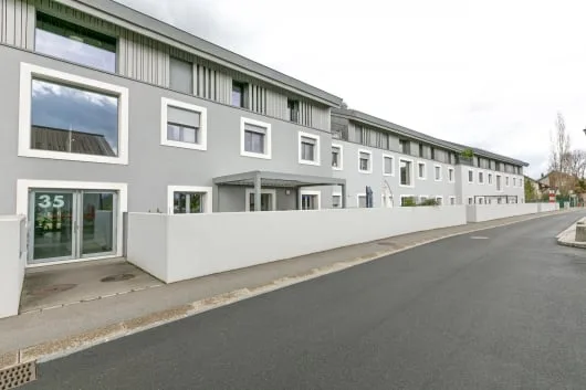 Superbe appartement de standing HPE avec oasis de verdure privative et annexes suréquipées – Chancy