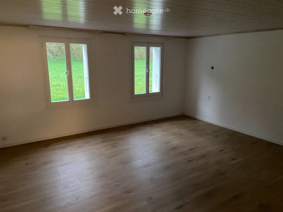 Wohnung mit 3.5 Zimmern (115m2) in einem Einfamilienhaus