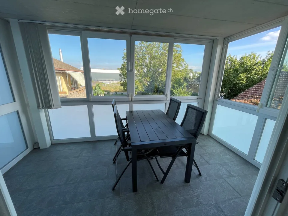 Appartement lumineux et centralement situé de 3,5 pièces à Oftringen