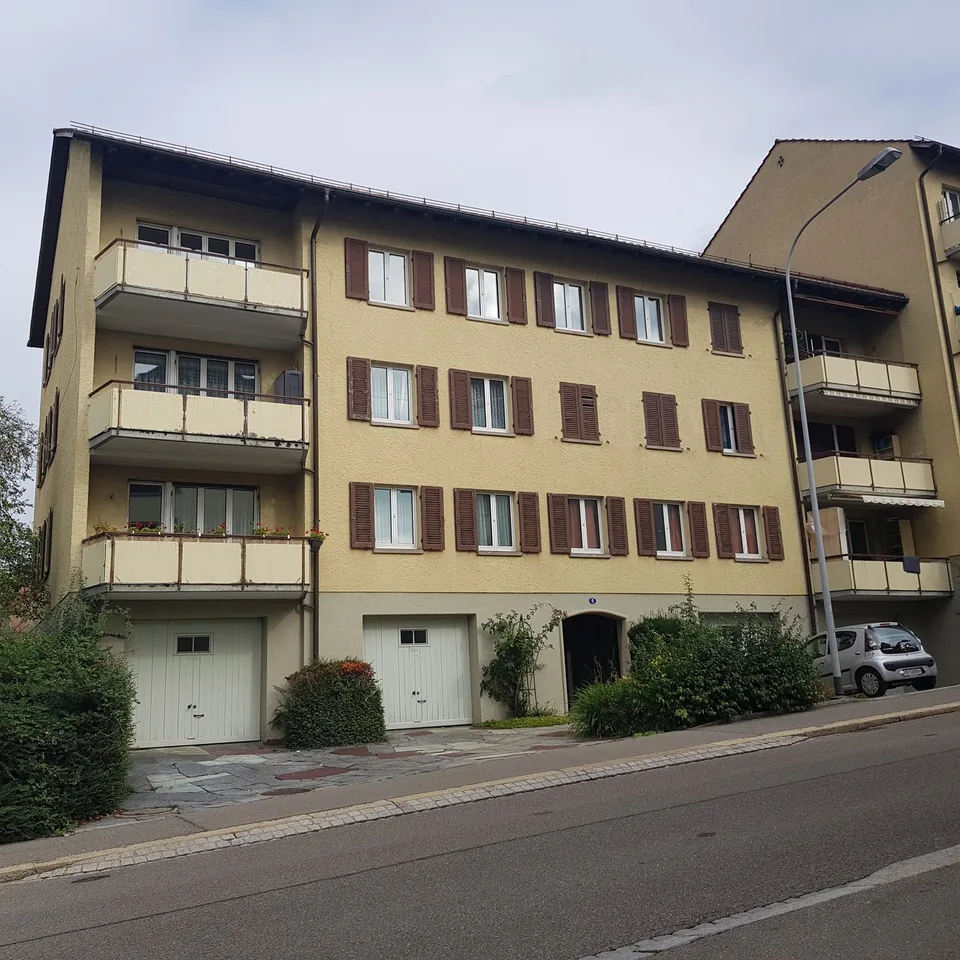 Schöne und zentrale Altbauwohnung zu vermieten