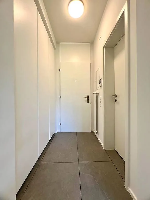 Completely renovated and furnished studio apartment