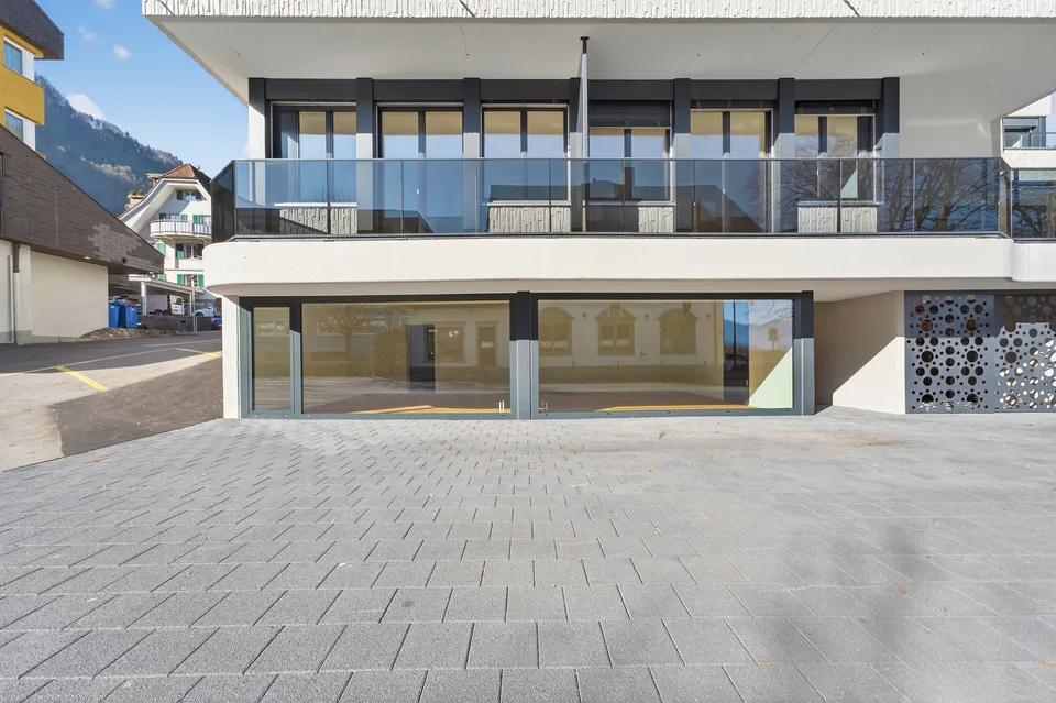 Attraktive Gewerbefläche am Dorfplatz in Hergiswil