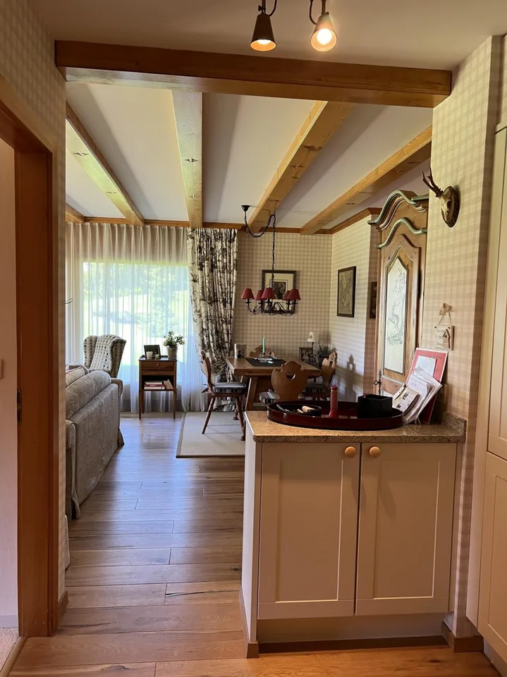 Bel appartement de 3 pièces au rez-pelouse