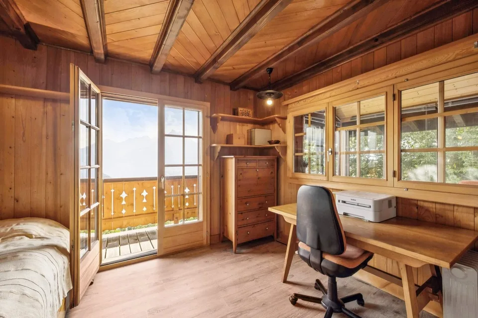 Traditionelles Chalet zur Renovierung in Gryon, mit Aussicht und großem Garten