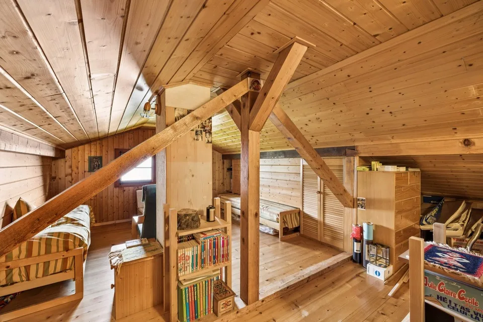 Traditionelles Chalet zur Renovierung in Gryon, mit Aussicht und großem Garten – Foto 7 von 11