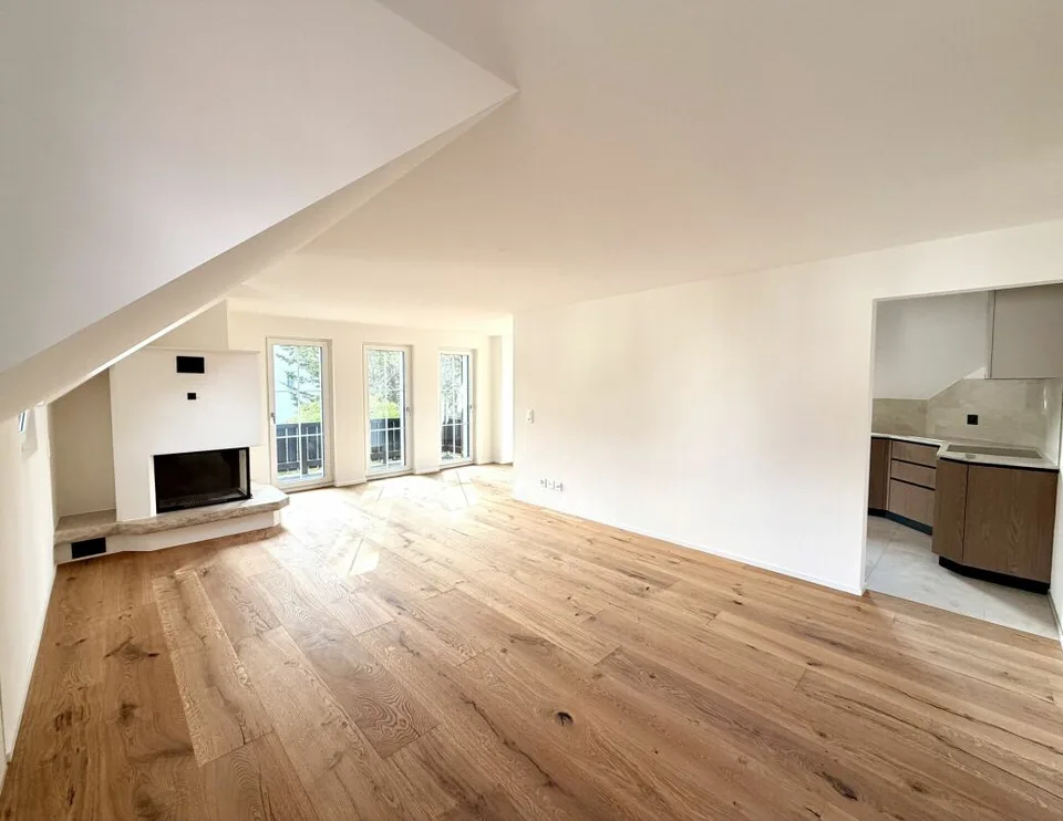 Neuwertige 4.5 Zimmer-Wohnung komplett kernsaniert!