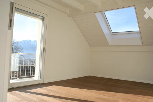 Appartement 4,5 pièces avec galerie et balcon à Steffisburg