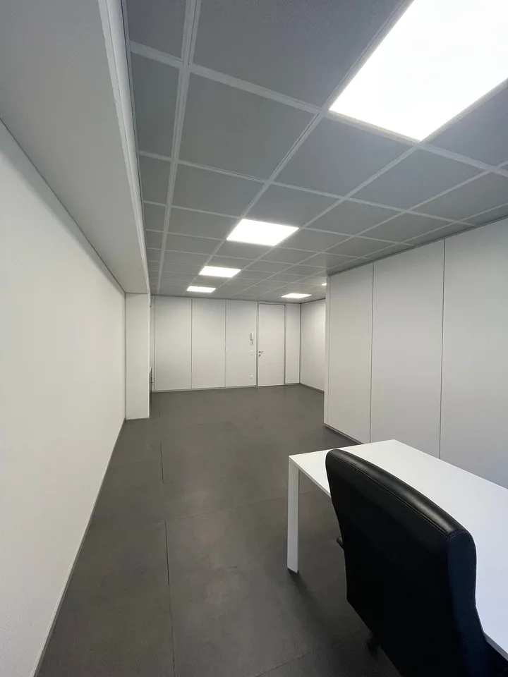 Moderne Büro in Grono zur Miete – Via Porta Piazzetta 2 – Foto 8 von 11