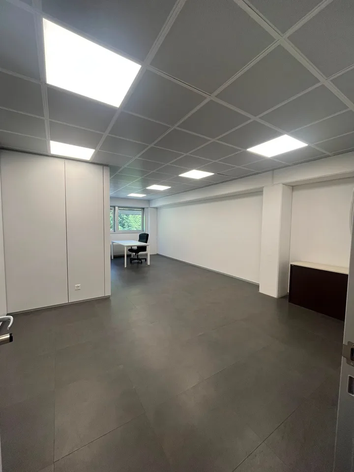 Ufficio moderno in affitto a Grono – Via Porta Piazzetta 2