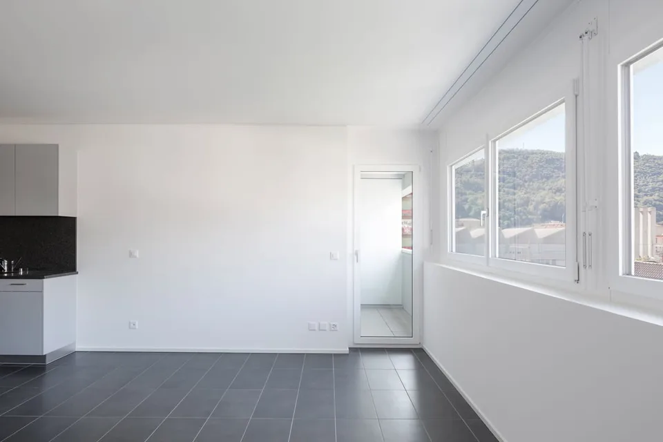 Geräumiges Einzimmerapartment in unmittelbarer Nähe zu allen wichtigen Dienstleistungen