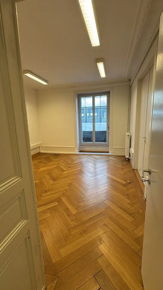 Wonderful commercial space in the city center! – photo 9 of 10