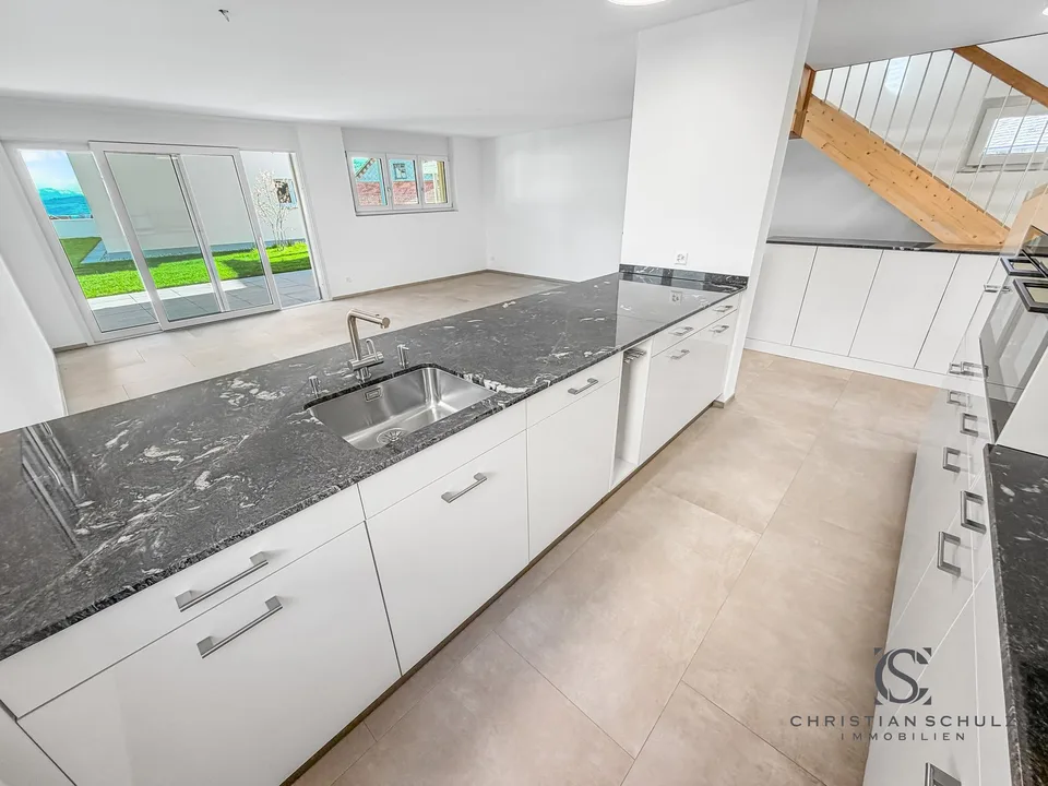 Traumhafte Aussicht - Neubau-Einfamilienhaus in Helsighausen (TG) – modern & energieeffizient!