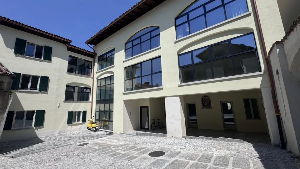 ELEGANTE APPARTAMENTO 2.5 LOCALI IN CENTRO A MENDRISIO