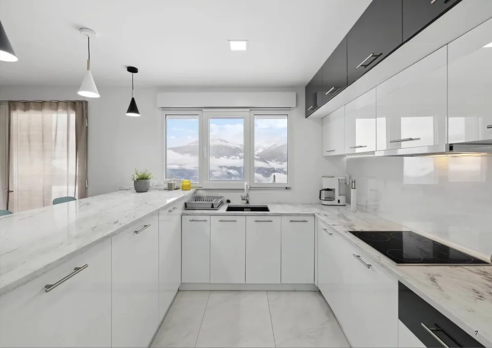 Chalet di 6,5 locali con vista panoramica a Bluche / Crans-Montana ? Vendita agli stranieri autorizzata