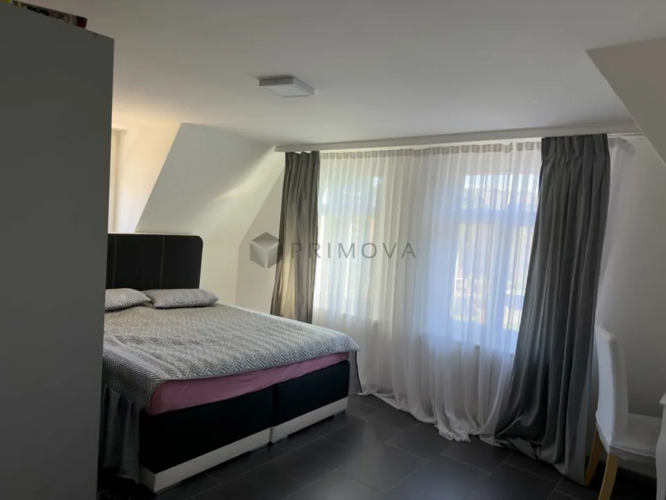 Casa d'angolo attraente con due unità residenziali - ideale per le famiglie o gli investitori – foto 5 di 20