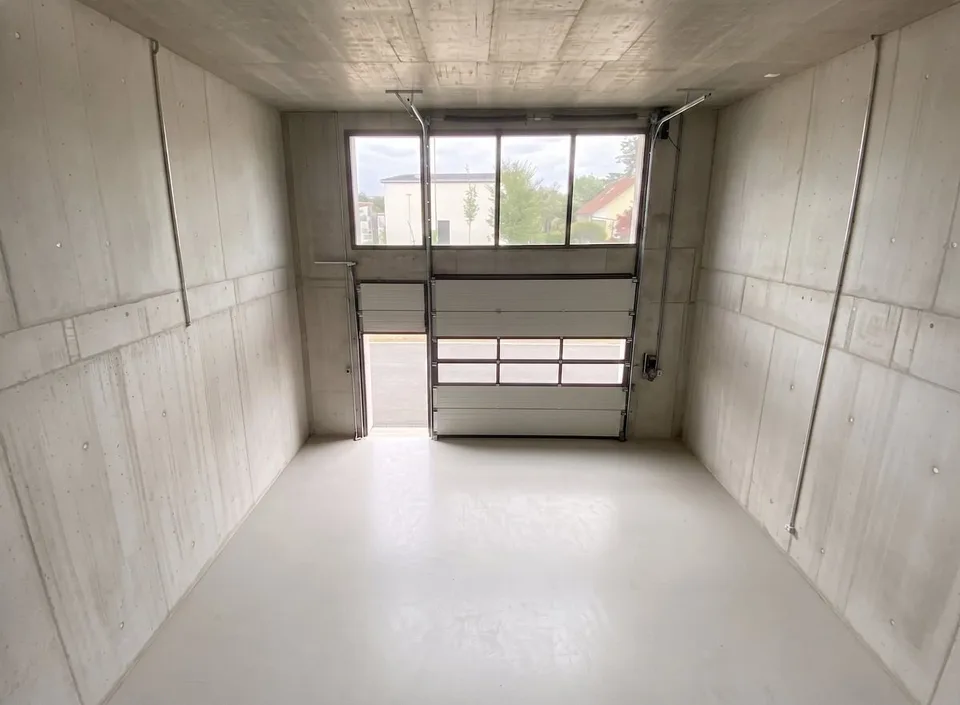 À louer - Halle artisanale / Atelier / Dépôt chauffé de 115 m² avec mezzanine