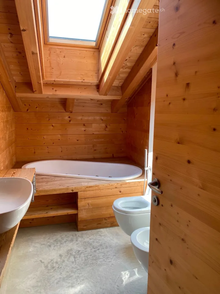 Camera con bagno in casa condivisa