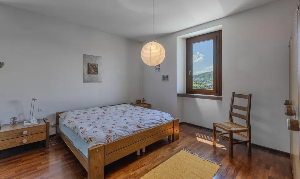 CHARACTERISTIC AND SPACIOUS HOUSE 7.5 ROOMS + DEPOSIT IN VACALLO