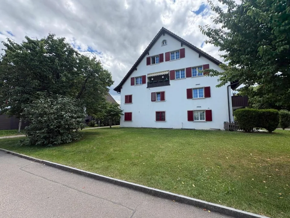 Luxuswohnung auf drei Ebenen mit viel Licht