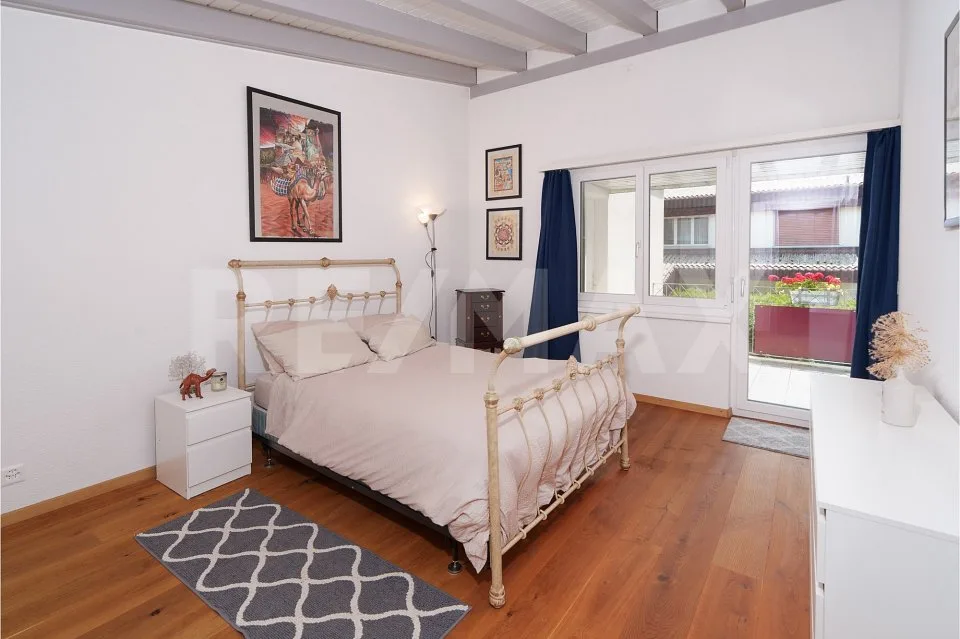 Casa unifamiliare semi-detachata moderna – foto 10 di 13
