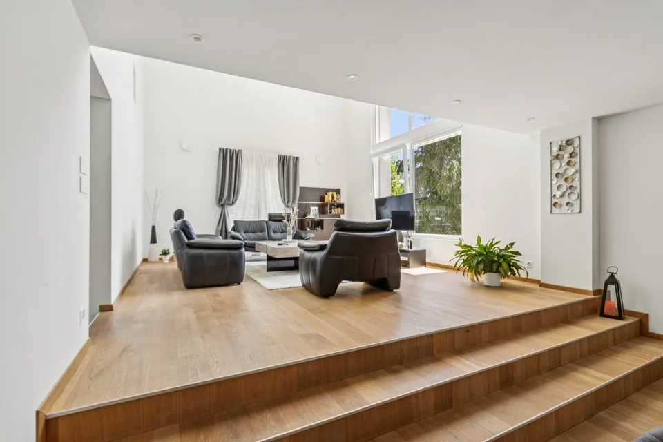 Einzigartige contemporary Villa im Herzen von Epalinges