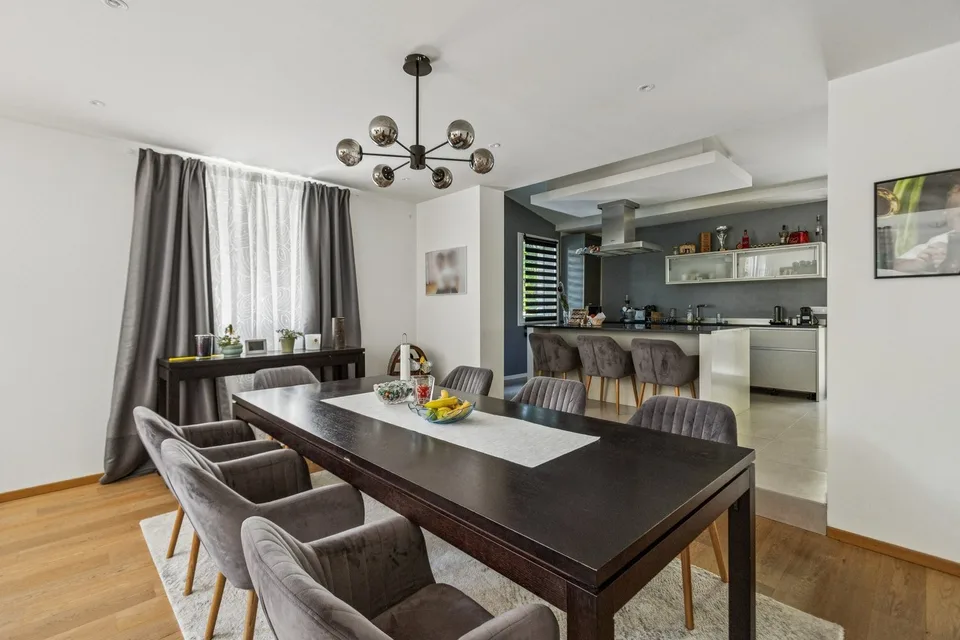 Einzigartige contemporary Villa im Herzen von Epalinges