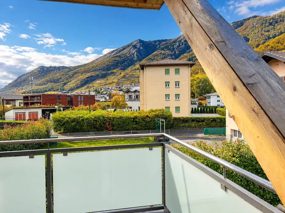 Interamente ? Appartamenti 3.5 locali con balcone, garage e posti auto