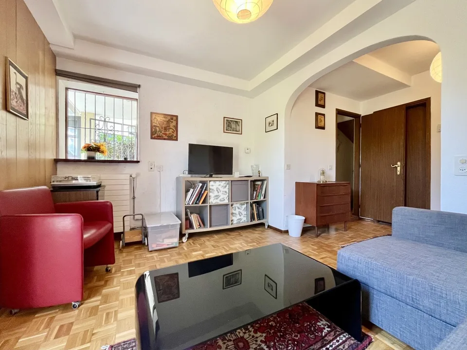 CASA BIFAMILIARE 7 LOCALI CON VISTA APERTA A TORRICELLA