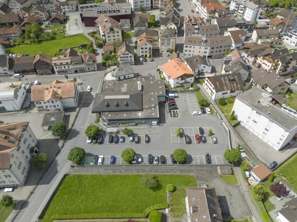 Spazio commerciale attraente nel centro - uso flessibile