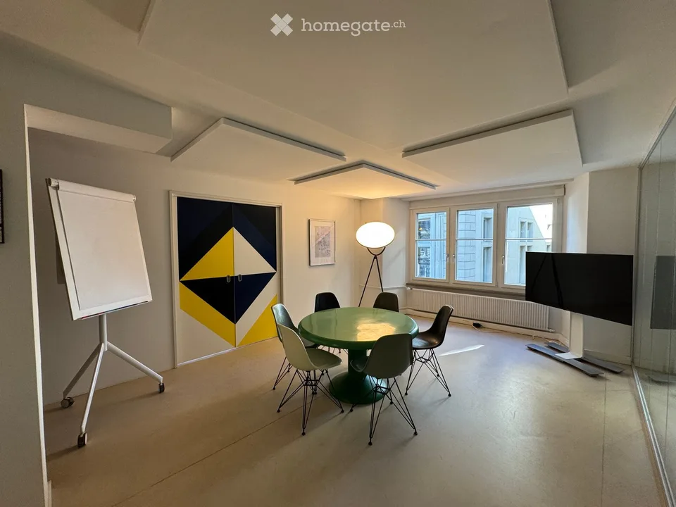 Bureau représentatif sur Limmatquai – une base idéale pour les équipes hybrides au cœur de Zurich.
