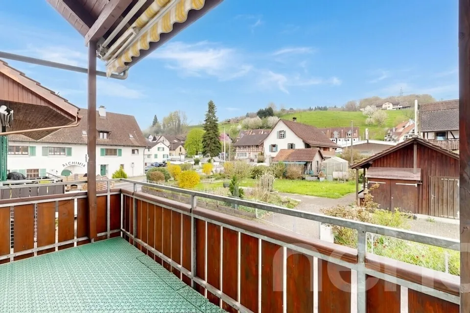Casa bifamiliare e 835 m² di terreno edificabile – disponibili insieme o separatamente – foto 17 di 18