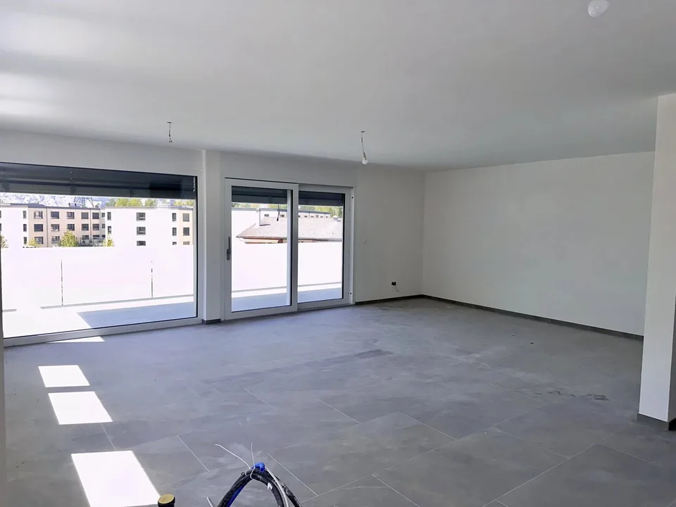 Aproz (Sion) 4.5 pièces neuf au dernier étage avec grand balcon