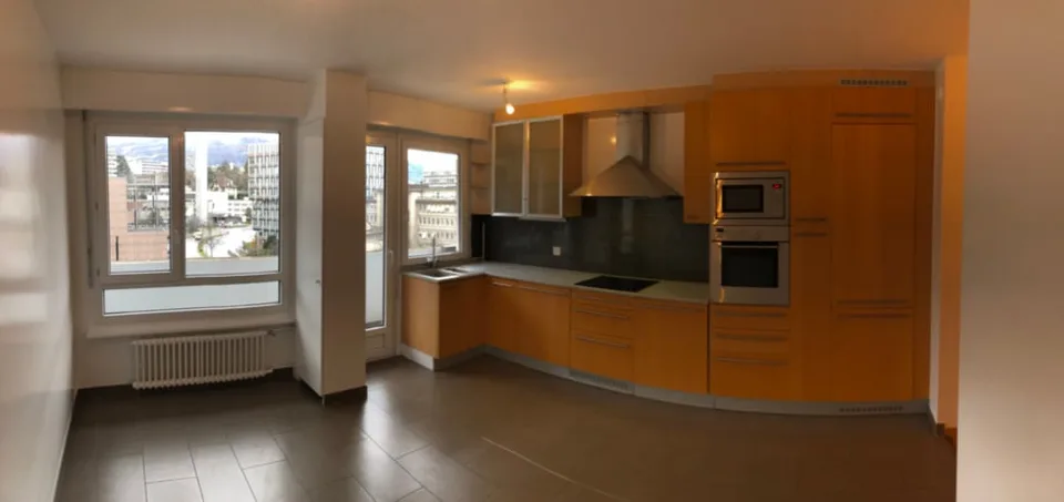Schönes durchgehendes Apartment mit Balkon, im 4. Stock gelegen. – Foto 7 von 12