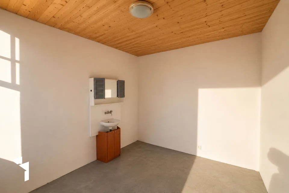Fehr Immobili - Proprietà residenziale e commerciale con esigenza di ristrutturazione – foto 9 di 13