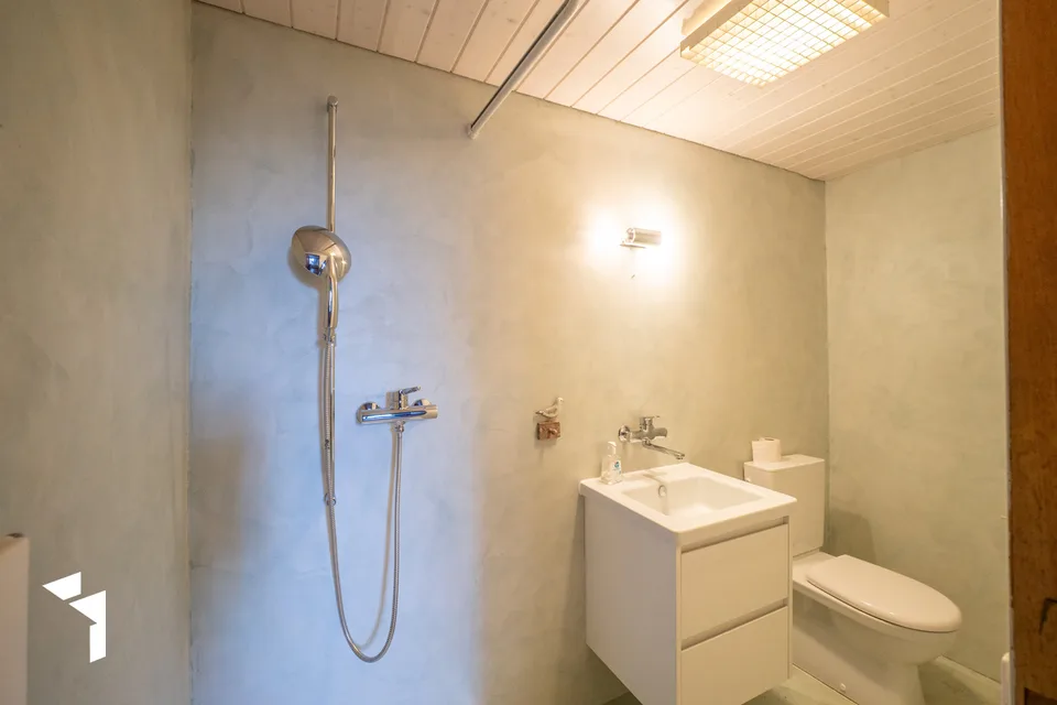 Fehr Immobili - Proprietà residenziale e commerciale con esigenza di ristrutturazione – foto 10 di 13