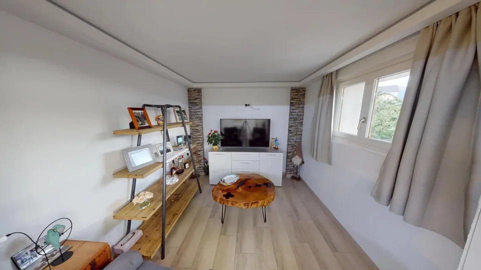Magnifique chalet 5.5 pièces avec vue panoramique en résidence secondaire