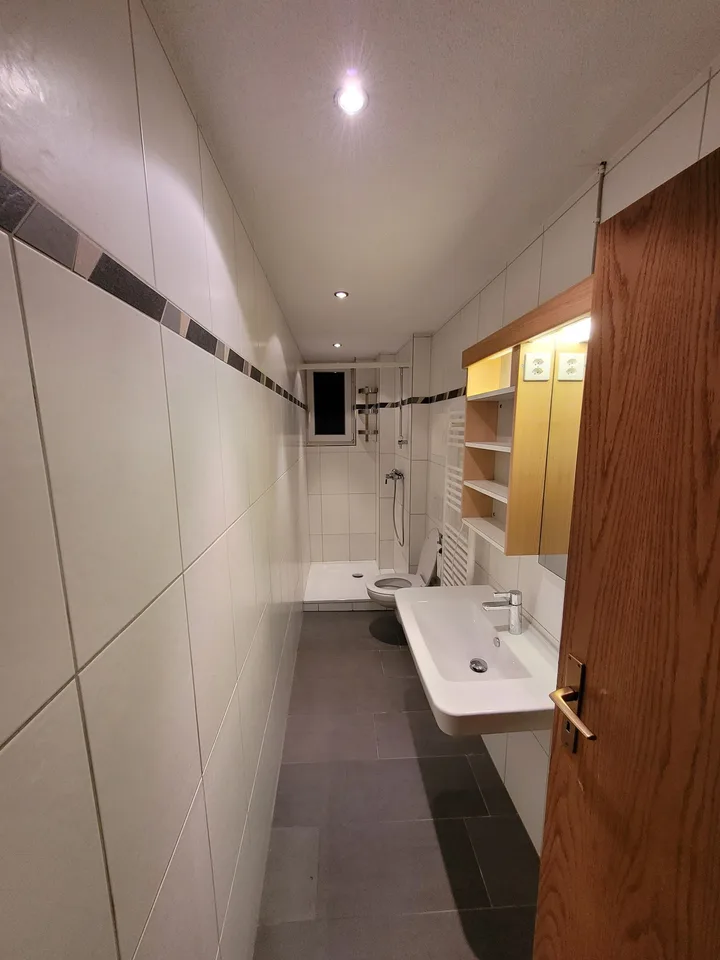 Casa multifamiliare con 9 unità, disponibile immediatamente