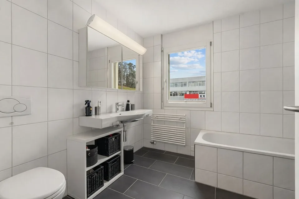 Casa angolare di 5,5 locali con giardino e 2 posti auto sotterranei inclusi – foto 8 di 13