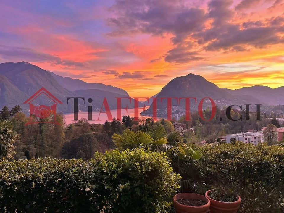 PREGIATO 4.5 A PORZA CON GIARDINO E PISCINA COPERTA