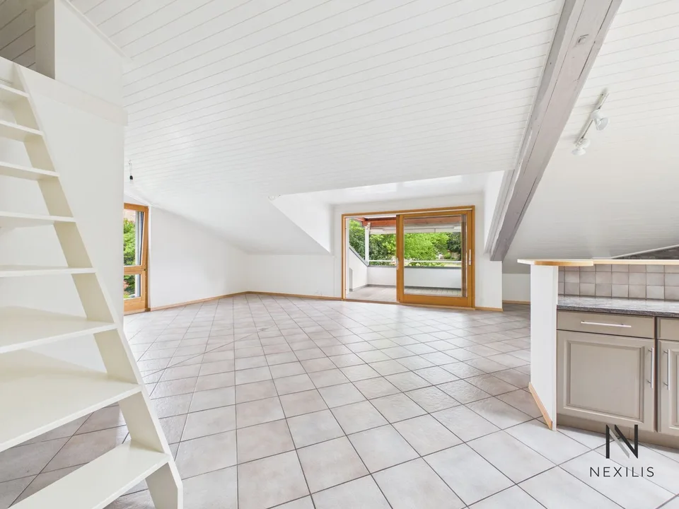 Lumineux appartement de 3.5 pièces avec potentiel de 4.5 pièces