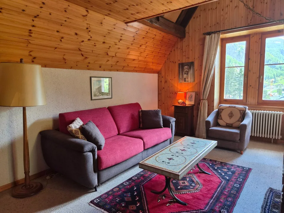 Studio en attique dans bâtiment historique - Evolène - 60 m2